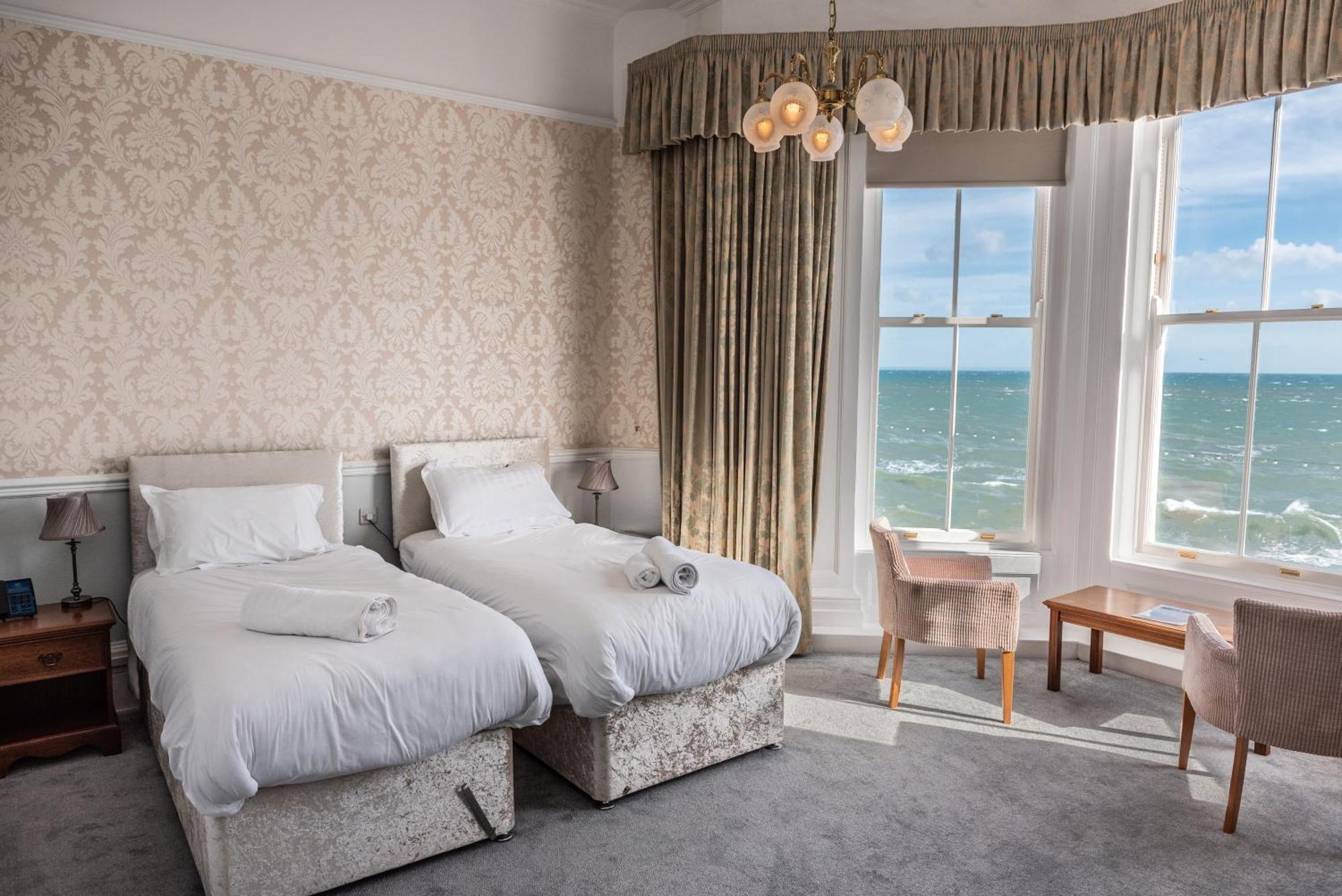 The Queens Hotel Penzance Buitenkant foto