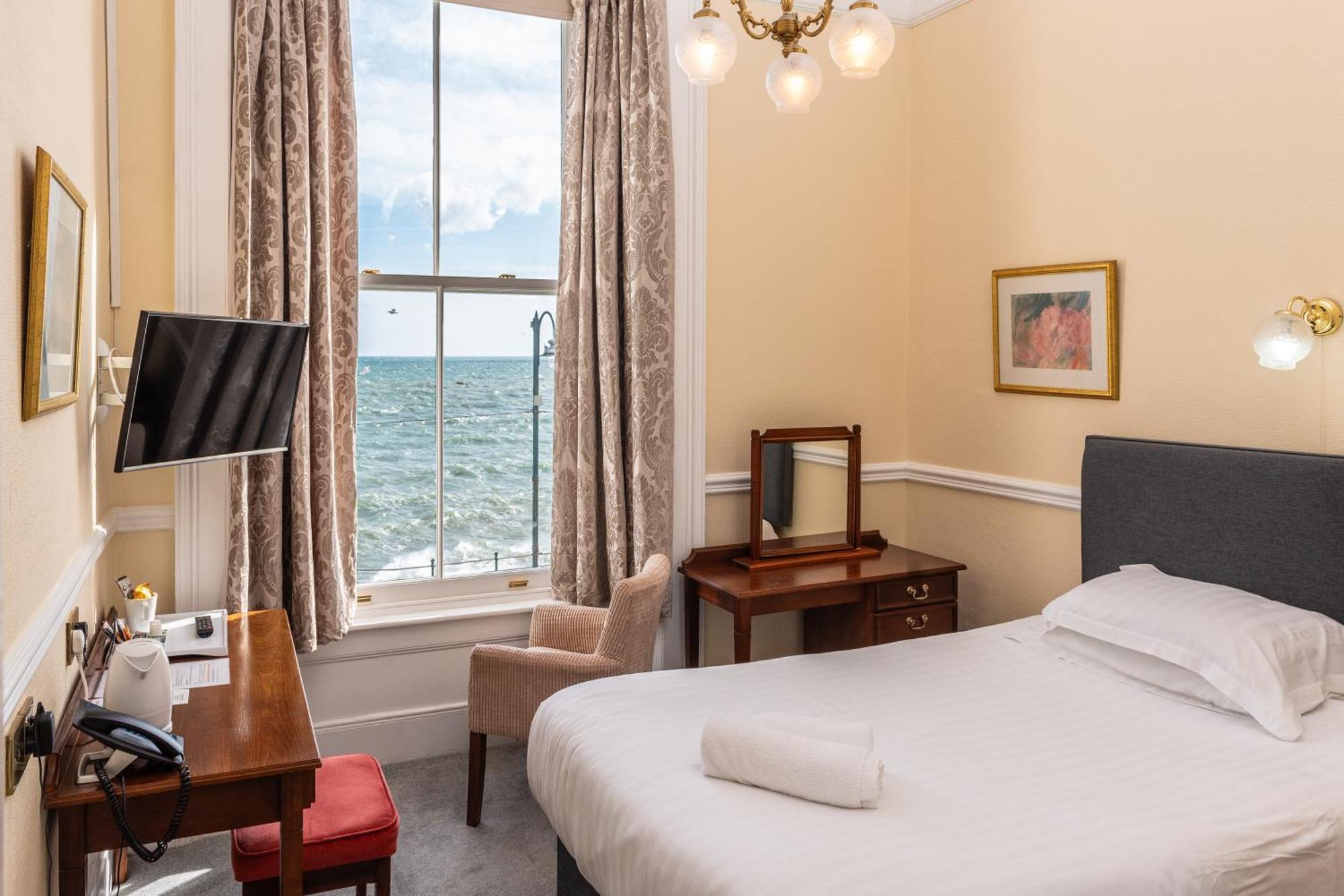 The Queens Hotel Penzance Buitenkant foto