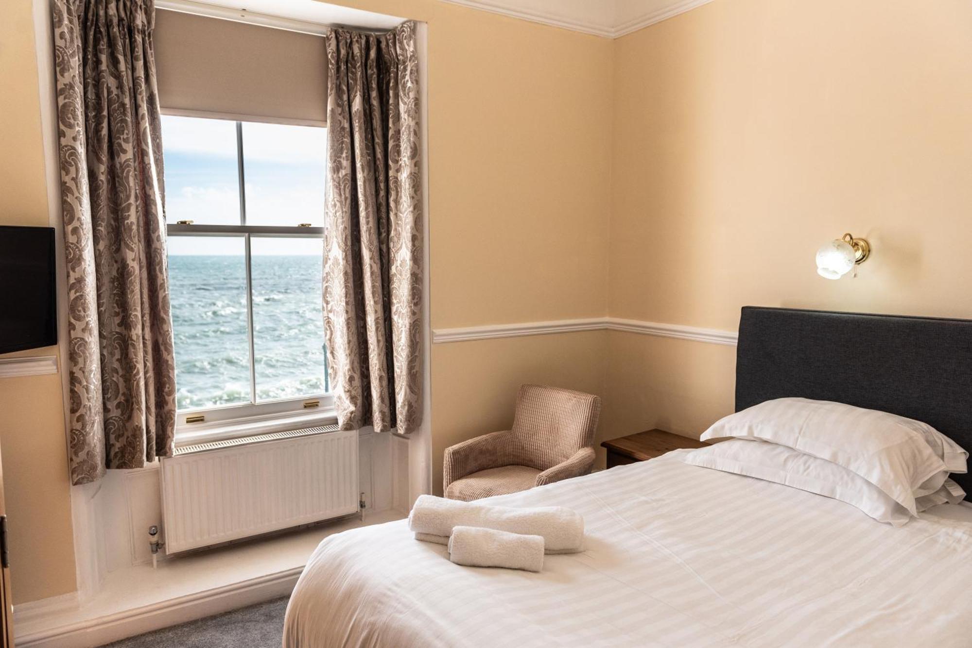 The Queens Hotel Penzance Buitenkant foto