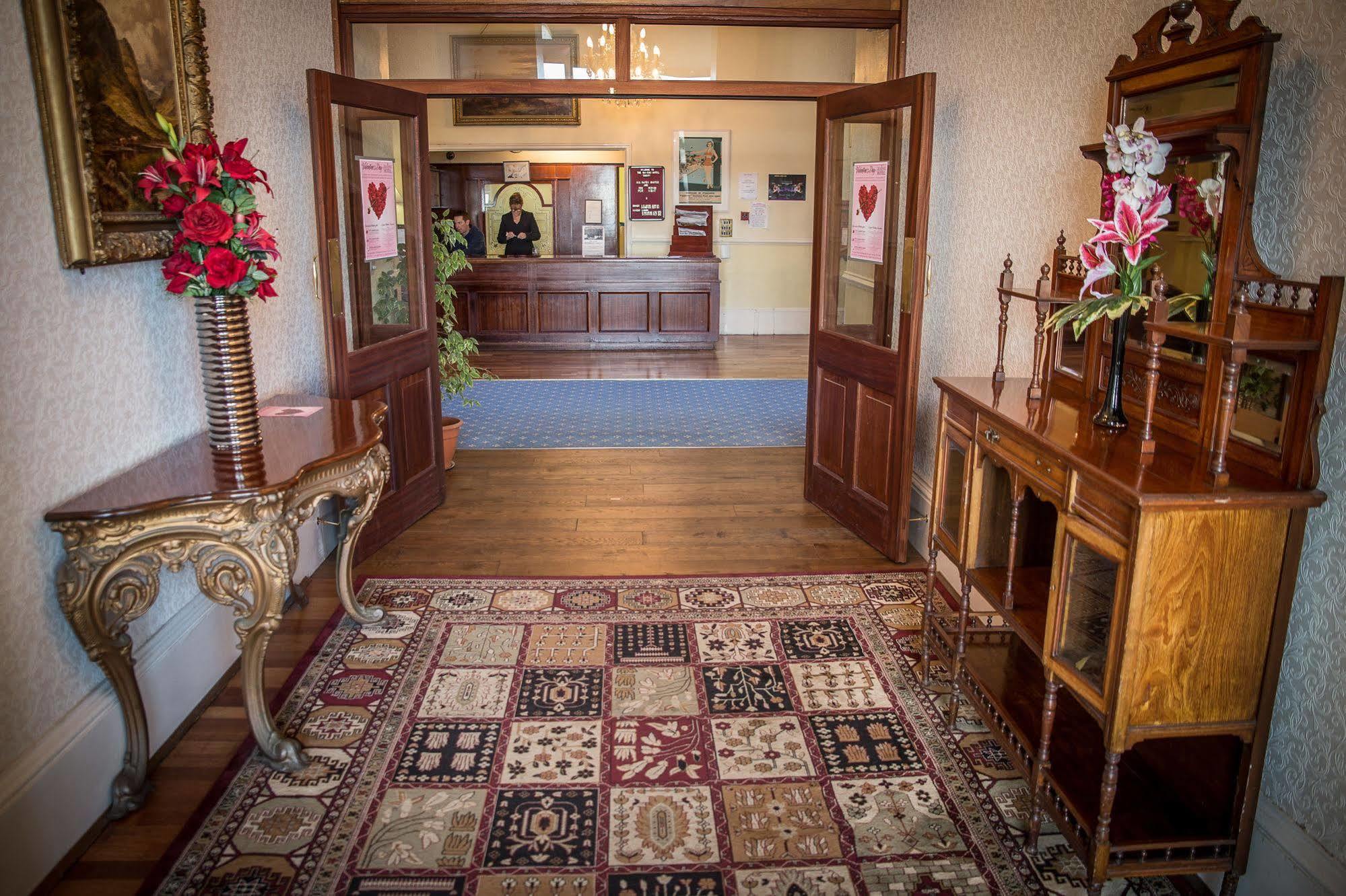 The Queens Hotel Penzance Buitenkant foto